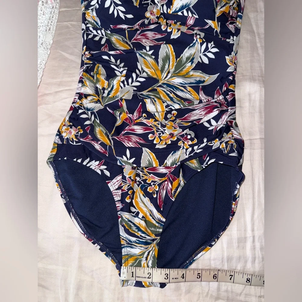 Anne Cole NWOT Floral One-Piece Swimsuit Removable Straps Size 6
